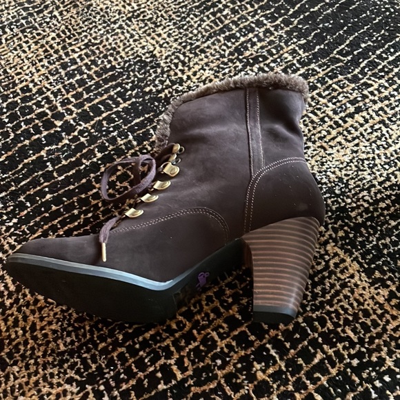 Indigo brown suede booties with stacked heel - Picture 2 of 4
